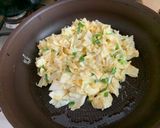 A picture of step 4 of Okonomi Yaki.