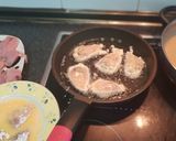 Foto del paso 2 de la receta: Bonito en salsa de cebolla con guisantes