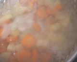 Foto langkah ke 4 dari resep Sop ceker simpel.