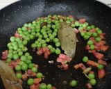 A picture of step 1 of Peas pulav.