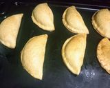 A picture of step 8 of Home made meat pie.