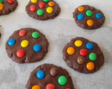 Foto del paso 3 de la receta: Galletas M&M de chocolate