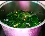 Foto langkah ke 5 dari resep Resep Sayur Bening Bayam + Tempe + Sambal.