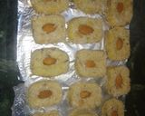 A picture of step 3 of Leftover rice bread nuggets.