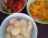 Foto langkah ke 1 dari resep Asinan Rambutan.