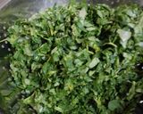 A picture of step 1 of Methi vatana sabji.