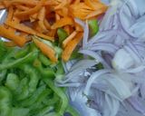 A picture of step 2 of Water chestnut and buckwheat flour Spring Roll.