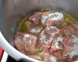 Foto del paso 2 de la receta: Carrilleras de cerdo en salsa de vino y mostaza