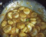 A picture of step 3 of Banana curry.