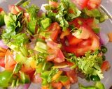 सूजी उत्तपम (sooji uttapam recipe in Hindi) रेसिपी चरण 2 फोटो