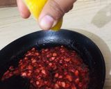 A picture of step 2 of Strawberry pulpy syrup.