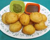 A picture of step 5 of Urad Dal wadas.