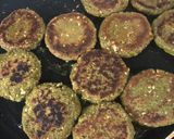 A picture of step 3 of Green Oatmeal kababs.