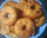 A picture of step 2 of SambarVada.