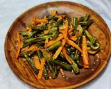 A picture of step 4 of Schewan beans and carrot stir fry.