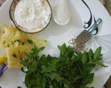 A picture of step 1 of Pineapple milkshake.
