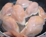 Foto del paso 5 de la receta: Pechugas de pollo rellenas fáciles y jugosas