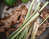 Foto langkah ke 1 dari resep Wedang Jahe Serai Jeruk Nipis.