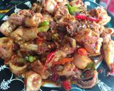 Foto langkah ke 4 dari resep Rica rica cumi asin pedas.