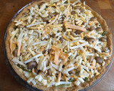 Foto del paso 5 de la receta: Quiche vegetariana de espárragos, setas shimiji marrón y crema de ricotta