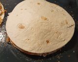 A picture of step 3 of Pizza pocket.
