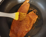 Foto del paso 3 de la receta: Filete de pescado marinado con ensalada
