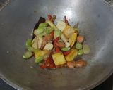Foto langkah ke 4 dari resep Tahu Udang Petai.