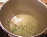 Foto del paso 4 de la receta: Alubias blancas con manitas, sabor Cookpad, en olla express
