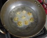 A picture of step 3 of Nargis kofta Curry.