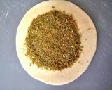 झातर मनकिश (अरेबिक ब्रेकफास्ट) (Jhatar Mankish recipe in marathi) रेसिपी स्टेप 4 फोटो 