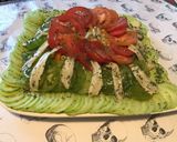 Une image de l'étape 10 de Salade de concombre, tomates, anchois,thon et scarole.