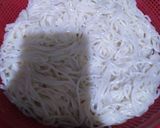A picture of step 3 of Chicken khaoosay.