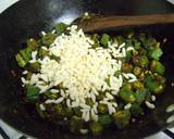Okra Stir Fry with Puffed Rice recipe step 4 photo