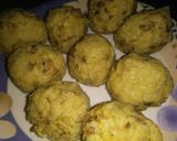 A picture of step 4 of Left over khicdi arancini.