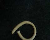 रिंग मुरुक्कू /कोदूबाले /रिंग चकली (Ring murukku /kodubale /ring chakli recipe in hindi) रेसिपी चरण 4 फोटो