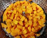 A picture of step 2 of Carrot poriyal.