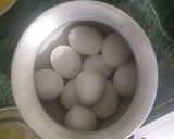 उबला अंडा (Ubla anda recipe in hindi) रेसिपी चरण 1 फोटो