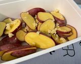 Une image de l'étape 4 de Pommes de terre rouges à l'ail rose et herbes de Provence.