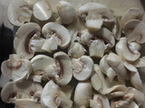 Cerdo horneado con champiñones