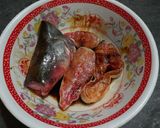 Hình bước làm 1 của món Cá basa kho gừng
