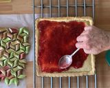 Foto del passaggio 8 della ricetta Crostata di Frangipane e Rabarbaro