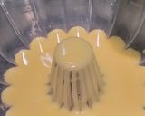 Foto langkah ke 4 dari resep Puding marmer.