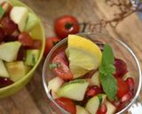Foto langkah ke 3 dari resep FRUITS SALAD with Honey Lemon Dressing.