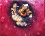 A picture of step 2 of Apple jelly juice.
