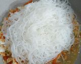 Foto langkah ke 3 dari resep Bihun Goreng Putih.