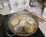 Foto del paso 3 de la receta: Merluza en salsa de curry