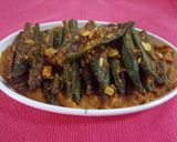 A picture of step 7 of Stuffed bhindi (okra) with peanuts & coconut Masala.