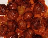 صورة لخطوة 4 من وصفة كرات اللحم بالصلصة والخضار