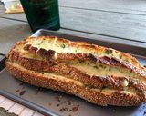 A picture of step 6 of Garlic Bread with Cheese.