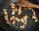 Foto del paso 4 de la receta: Espaguetis de calabacín con gambas y ajetes
